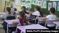 Romania - Pupils in school