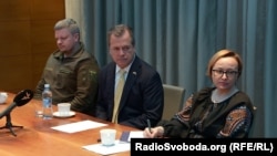 Деніел Райс, президент «Амерікан Юніверсіті Київ», зустріч з ЗМІ. Київ, 16 березня, 2023.
