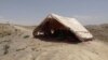 پښين: د نړېدلې ښوونځي ماشومان له ۳ کلونو په خېمه کې درس وايي