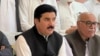 فیصل کریم کونډي څه موده وړاندې د عوامي نېشنل ګوند له مشرانو سره تر ملاقات کړی وو. پخوانی انځور