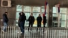 "Obezbeđenje" oko beogradske "Štark arene" u izbornom danu, 17. decembra 2023.
