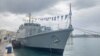 Vânătorul de mine „Sublocotenent Ion Ghiculescu” M 270 este văzut în portul militar Malaga din Spania, pe 1 decembrie 2023, în drumul său spre Portul Constanța.