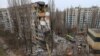 В Одесі розбирають пошкоджений дроном під’їзд будинку, щоб зрозуміти, що робити з ним далі – голова ОВА