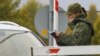 Накануне закрытия переходов в Финляндии к границе прибыло 163 просителя убежища