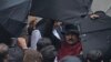 د پاکستان پخوانی وزیراعظم عمران خان د درغليوو په يوه قضيه کې ونيول شو