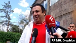 Armenia - Businessman and Prosperous Armenia Party leader Gagik Tsarukian talks to journalists, May 8, 2023.