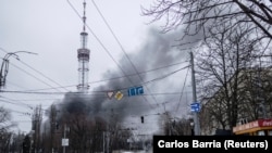 Turnul din Kiev a mai fost atacat și la începutul invaziei rusești în Ucraina, pe 1 martie 2022. Rusia a invadat total, neprovocat și nedeclarat Ucraina pe 24 februarie 2022. 