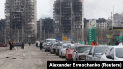 Ուկրաինա - Մարիուպոլից հեռացող բնակիչների ավտոմեքենաները, մարտ, 2022թ․