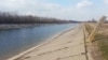 В Крыму поливают поля «трофейной» водой из Днепра