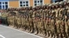 Сарбозони қисми низомии ҷадид дар дараи Ромит