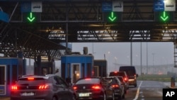 Schimbările propuse de autorități sunt insuficiente și nu vor genera fluidizarea traficului la frontiera dintre România și Bulgaria, susțin marii transportatori.