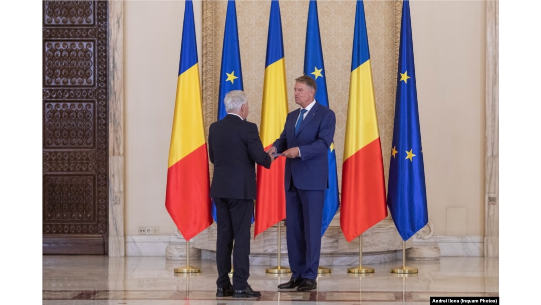 Angel Tîlvăr a depus jurământul în fața președintelui Klaus Iohannis duminică seară, la Palatul Cotroceni.