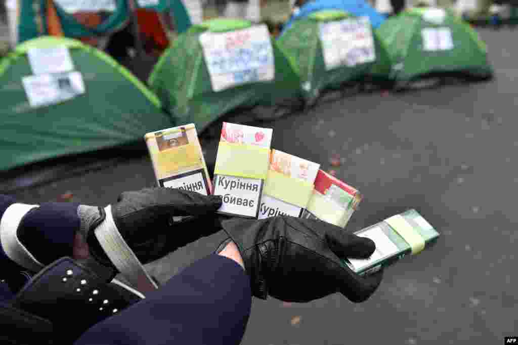Під Міністерством охорони здоров'я пройшла акція «За вільну від тютюнового диму Україну», Київ, 19 листопада 2015 року