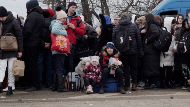 Război în Ucraina | Oamenii așteaptă și trei zile ca să intre în Vama Siret