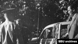 Фотография, на которой запечатлен Макинен во время задержания