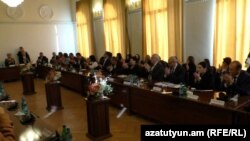 Վանաձորի նորընտիր ավագանու անդրանիկ նիստը, 24-ը դեկտեմբերի, 2021թ․