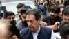 د پاکستان انتخاباتي کمېشن د اکتوبر پر ۲۱مه عمران خان د قامي اسمبلۍ څوکۍ لپاره نااهل کړ - پخوانی انځور.