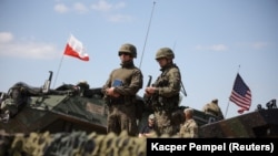 Արխիվ, զորավարժություններ