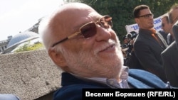 Емилиян Гебрев