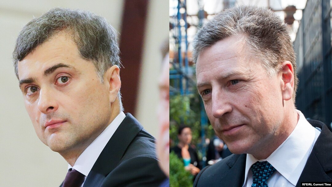 Владислав Сурков (ліворуч) та Курт Волкер (праворуч)