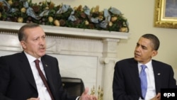 U.S. -- President Barack Obama (R) meets with Turkish Prime Minister Recep Tayyip Erdogan in Washington, DC, 07Dec2009