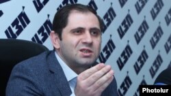 Սուրեն Պապիկյան