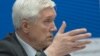 Сурыкаву раяць больш чытаць расейскіх гісторыкаў