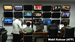 Many Afghan journalists are now in hiding. (file photo)