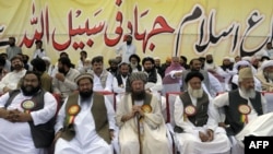 د لشکر طيبه ډلې بنسټ ايښودونکی حافظ سعيد او د ځينو مذهبي ګوندونو مشران غړي