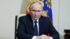 Bloomberg: Путин проверяет, чего можно добиться от Трампа по отмене санкций