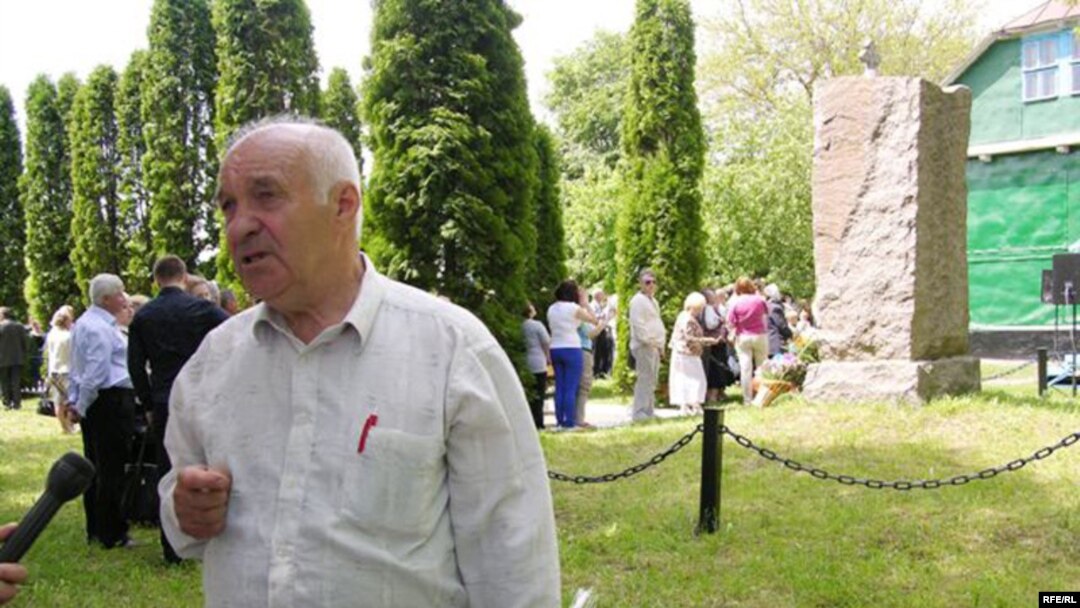 Письменник Євген Шморгун: «Тут щороку обіцяють створити меморіальний комплекс»