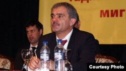 Каромат Шарипов, Ресейдегі тәжік мигранттарының құқығын қорғаушы.