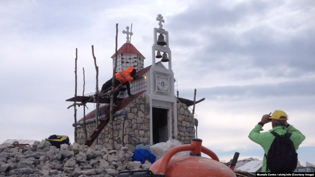 Nelegalno podignuta crkva na planini Rumija koju nadležni nisu uspjeli da uklone. Fotografija od 23. oktobra 2018. 