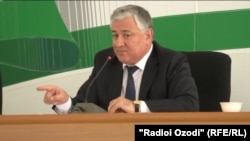 Шермуҳаммади Шоҳиён, раиси Додгоҳи олии Тоҷикистон, гуфт, ки мурофиаи Бузургмеҳр Ёров аз рӯи муқаррароти қонун сурат гирифтааст.