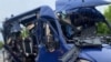 Uništeni minibus na putu u oblasti Sumy, gdje ukrajinske vlasti kažu da je u napadu ruskog drona 17. maja poginulo devet osoba.