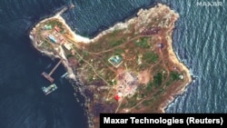 Остров Змеиный, 12 мая 2022 года