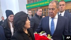 Министр иностранных дел России Сергей Лавров и его северокорейская коллега Цой Сон Хи