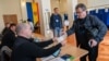 Alegeri prezidențiale în România - votul în afara țării a început vineri, 16 mai, la ora locală 07:00. Secție de vot din Republica Moldova.