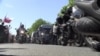 Російських «Нічних вовків» у Празі зустріли акціями протестів. Є затримані (відео)