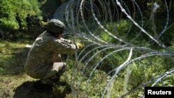 Litvanija je pooštrila granicu s Bjelorusijom i ovlastila graničnu stražu da potisnu iregularne migrante.