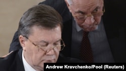 Екс-президент Віктор Янукович і колишній прем’єр Микола Азаров, грудень 2013 року