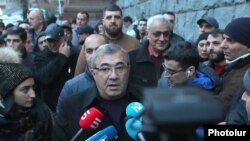 Ռուբեն Հայրապետյանը, արխիվ