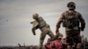 Informațiile americane clasificate, care au ajuns pe internet, detaliază dotarea forțelor ucrainene și pregătirea pe care le-o acordă Occidentul. În imagine, un militar ucrainean la un antrenament din regiunea Donbas, din estul Ucrainei, pe 8 aprilie 2023.
