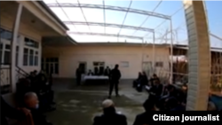 "Haqiqat va Taraqqiyot" partiyasi Ta’sis qurultoyi Qibray tumanidagi xonadonlardan birida bo‘lib o‘tdi - 8 - mart, 2021. Video skrinshoti