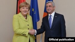 Latvia - German Chancellor Angela Merkel and Armenian President Serzh Sarkisian meet in Riga, 21May2015.