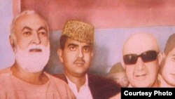 خان شهید له افغان ولسمشر سردار محمد داود خان سره