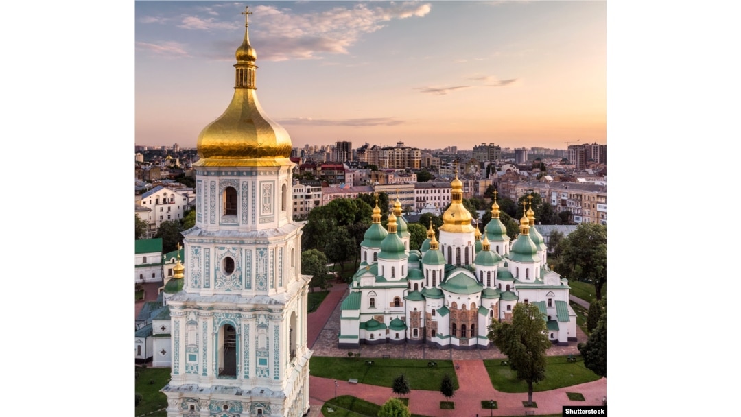 Софія Київська – пам’ятка української архітектури і монументального живопису, споруда часів України-Русі (11-е століття). Одна з найголовніших християнських святинь Східної Європи, історичний центр Київської митрополії. Ансамбль Софійського монастиря занесено до спадщини ЮНЕСКО