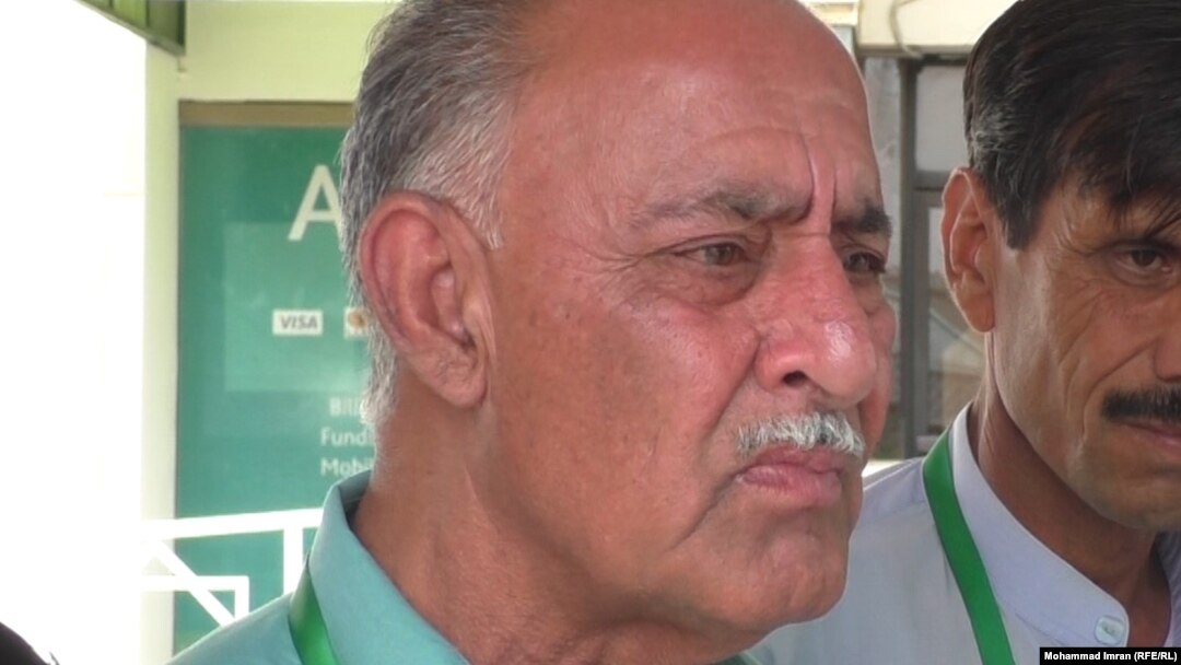 د مشال خان پلار محمد اقبال خان