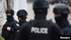 Oko 140 pripadnika nevećinskih zajednica apliciralo je na konkursu Policije Kosova za prijem novih radnika u direkciji za region sever. Od toga je njih 136 ispunilo uslove, te će 20. februara biti podvrgnuti pismenom testiranju.