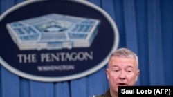 U.S. Lieutenant-General Kenneth McKenzie (file photo)